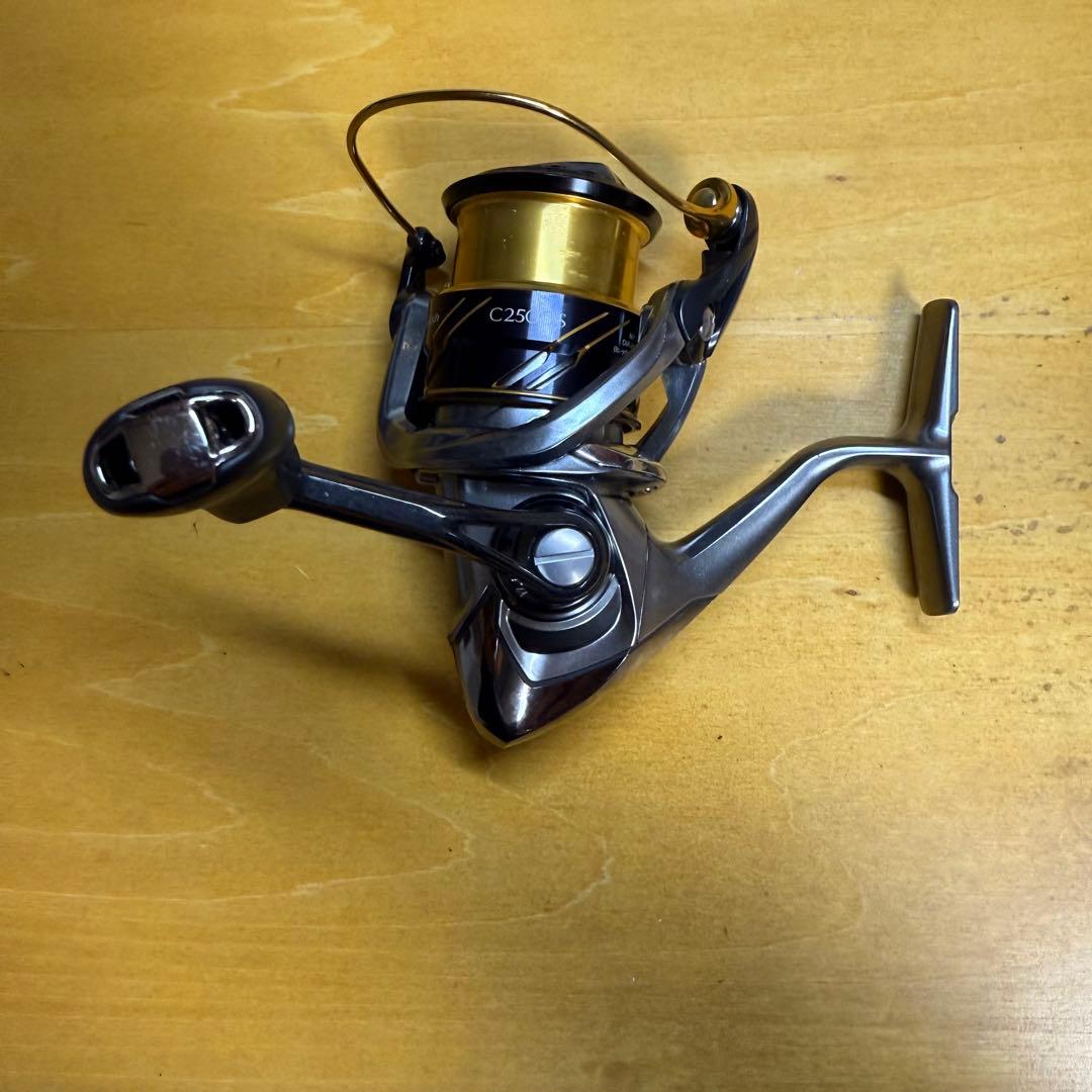 田中 野夫　Vanquish C2500HGS-Aスピニングリール