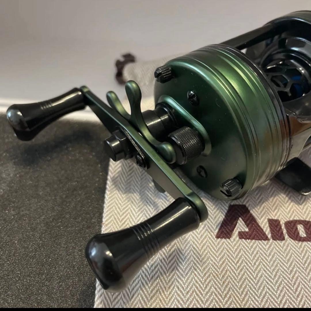 Ｃｕｇａｔｔｉ　ＢＨ３００　バス　トラウト　渓流　丸型　ベイトフィネスリール