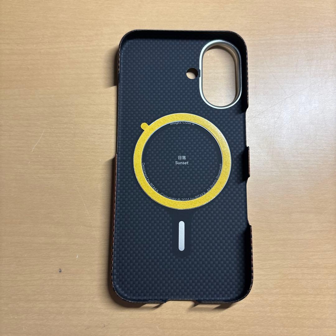 PITAKA iPhone16用ケースMagSafe対応超極薄・超軽量サンセット
