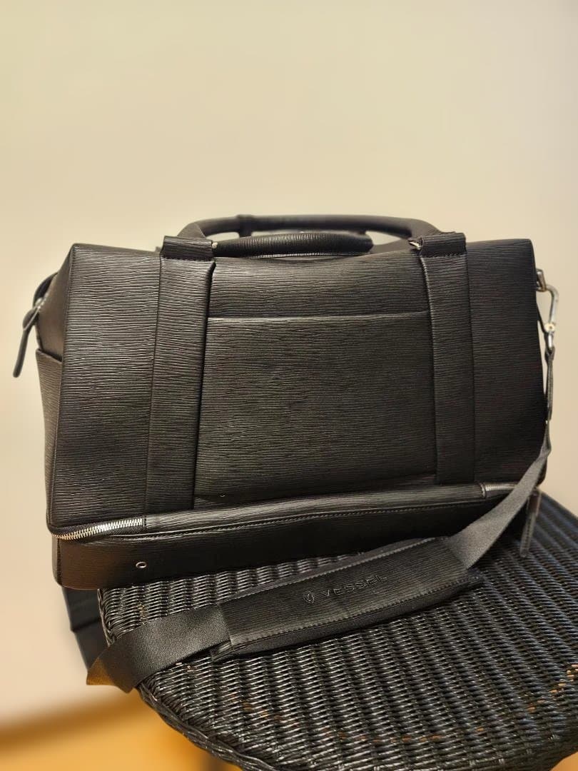 VESSELバック 中型 合成皮革