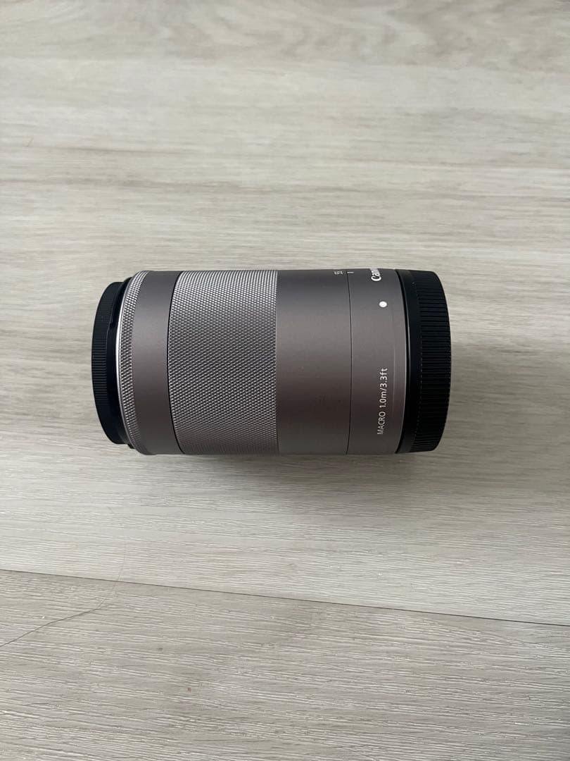 【携帯用バッグ付き】 Canon EOS Kiss M ホワイト レンズキット