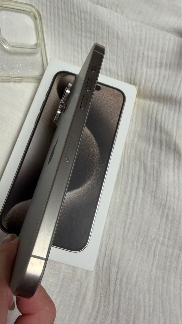 iPhone15 promax 美品 256G チタニウム