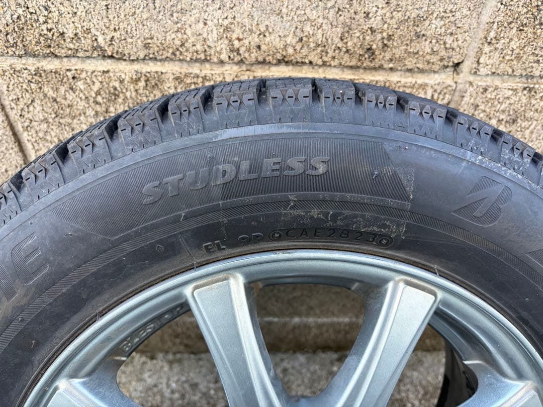 【ＪＵＮ喜】175/65R14 VRX2 スタッドレスタイヤVRX2 ①