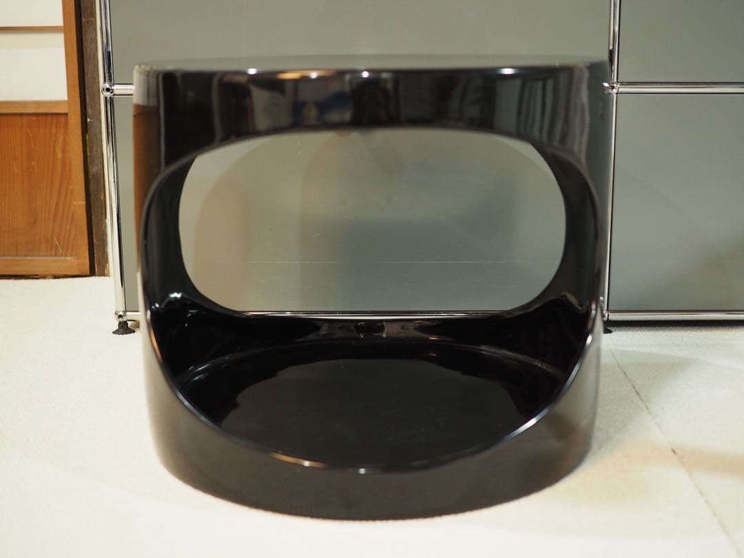 スペースエイジ　サイドテーブル　FRP