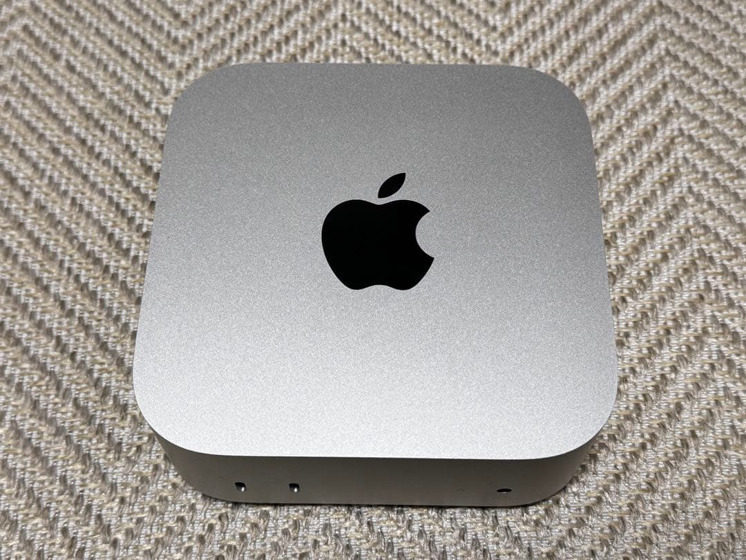 Apple Mac mini M4 Pro 24GB メモリ　512GB SSD
