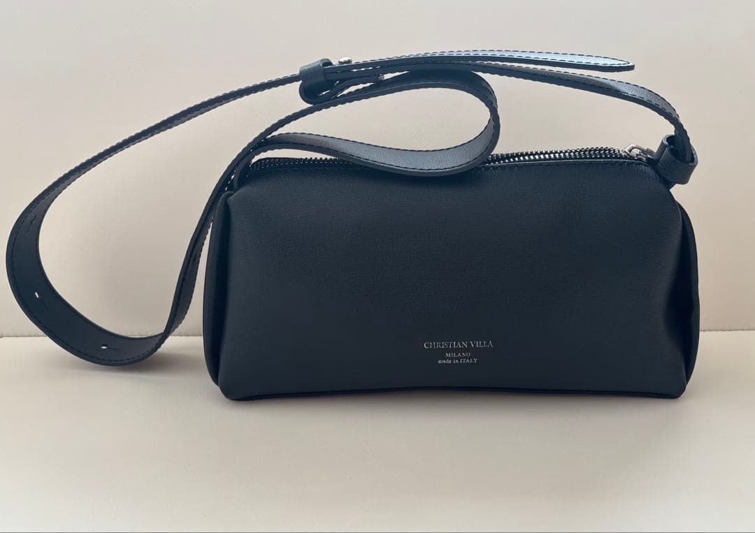 CHRISTIAN VILLA クリスチャン ヴィラ ワンショルダーバッグ