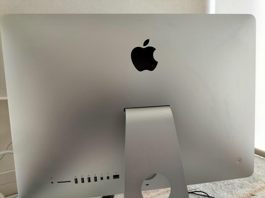 iMac 21.5 2012 A1418 使用時間非常に少ない　15日まで価格