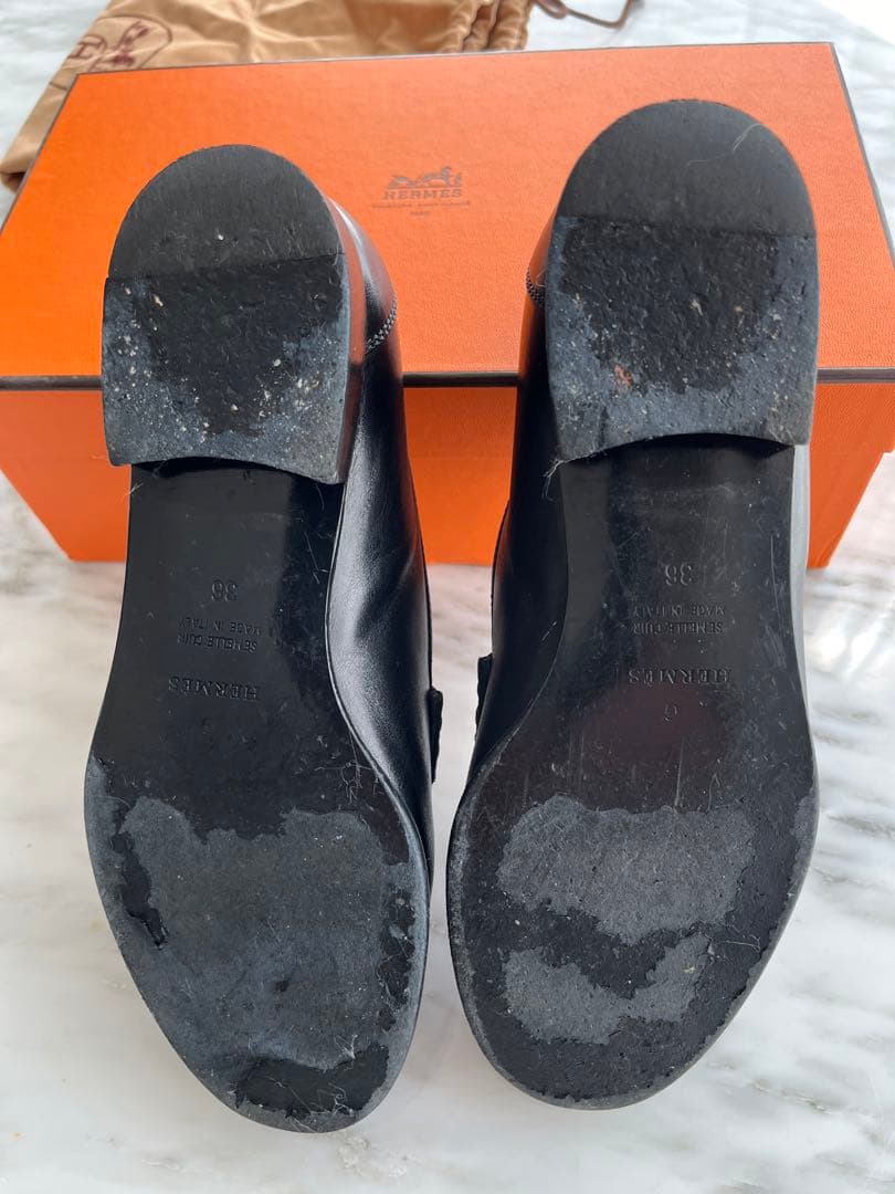 HERMES ブラックレザー ローファー