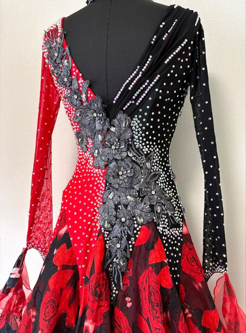 社交ダンス用ドレス　競技用ドレス　モダンドレス　赤