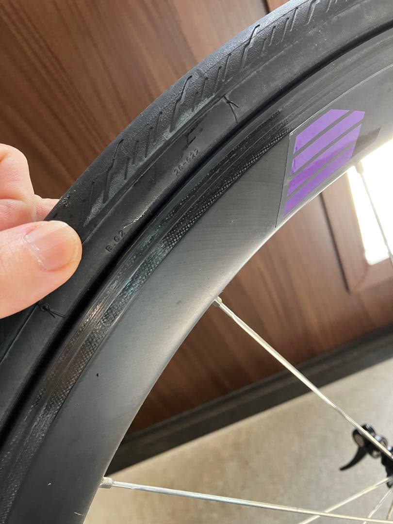 FLO カーボンディープリムホイール