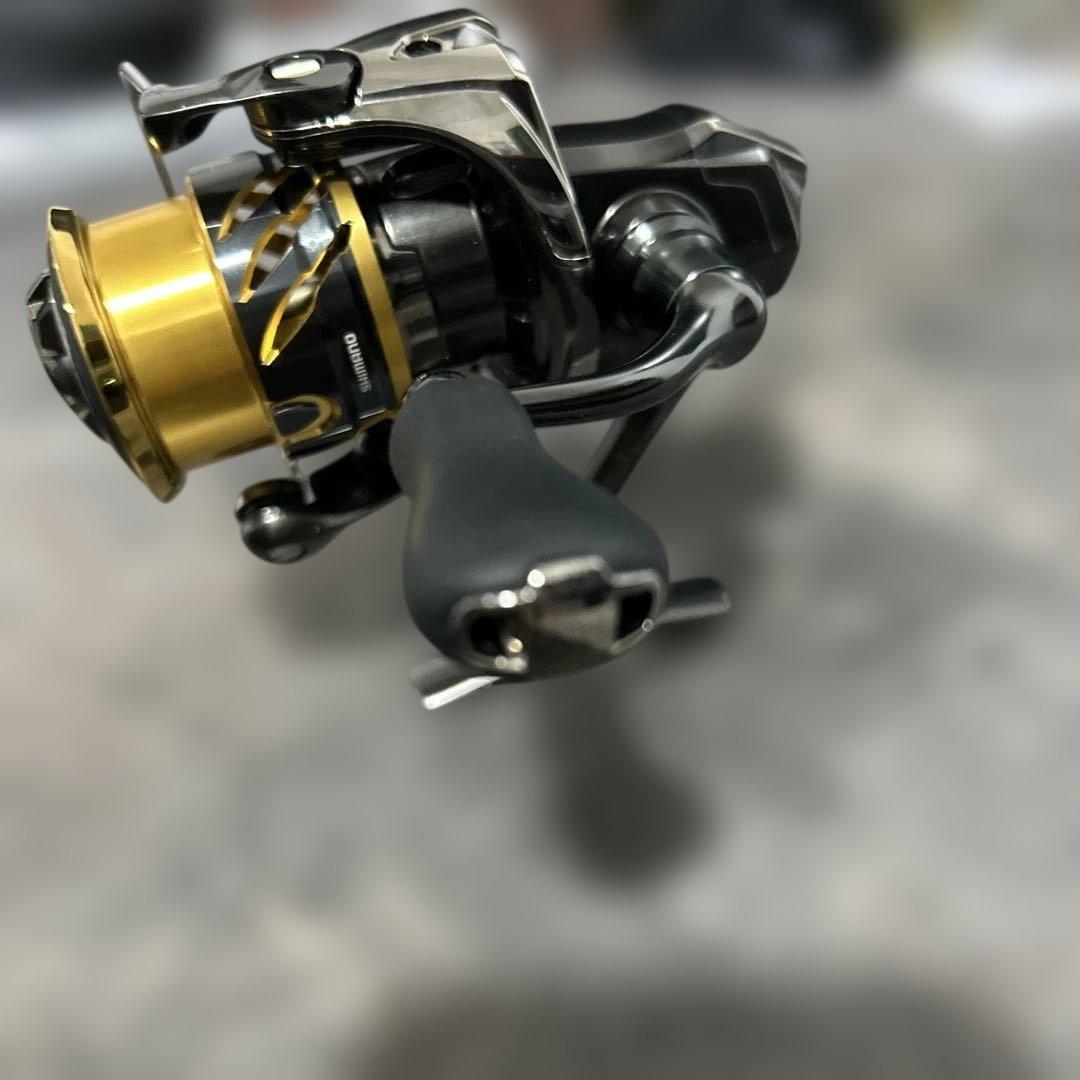 【美品】20ツインパワーC2000S ios ラインローラーカスタム