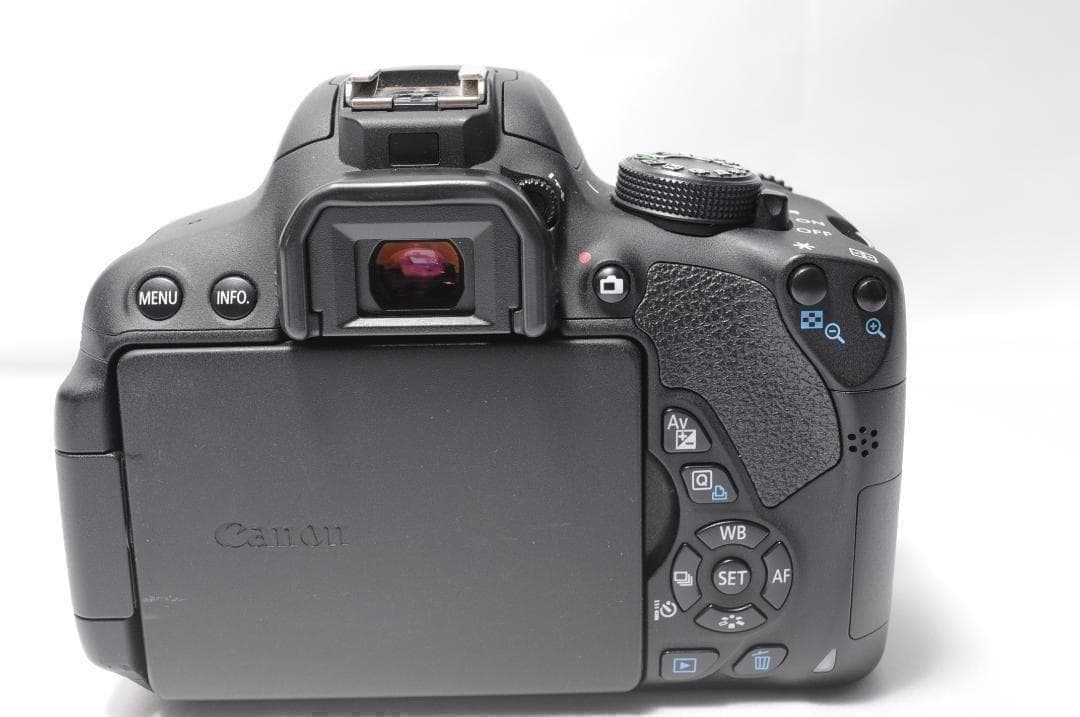 ✨Canon Kiss X7i✨ショット数希少❣️スマホ転送❣️自撮り❣️高機能❣️美品