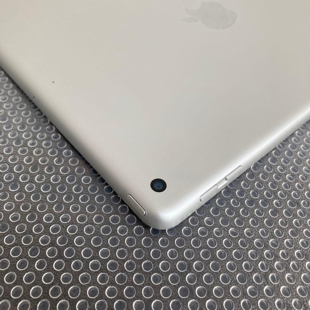 843【早い者勝ち】電池ほぼ新品☆iPad6 第6世代 32GB WIFIモデル