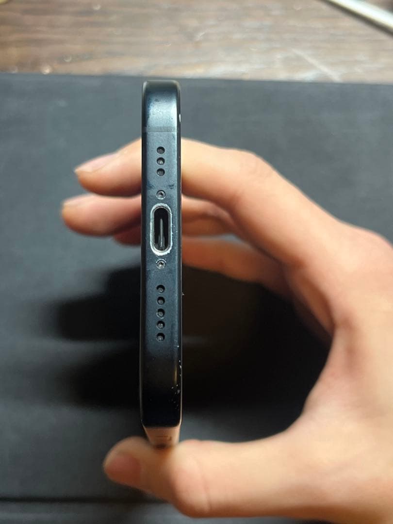 ★：*。　iPhone16 128GB ブラック　動作正常