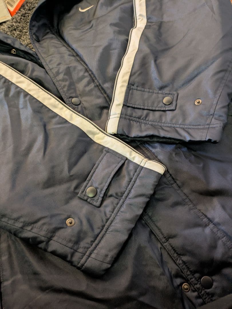 新品タグ付き NIKE ベンチコート 刺繍ロゴ XXLサイズ ネイビー