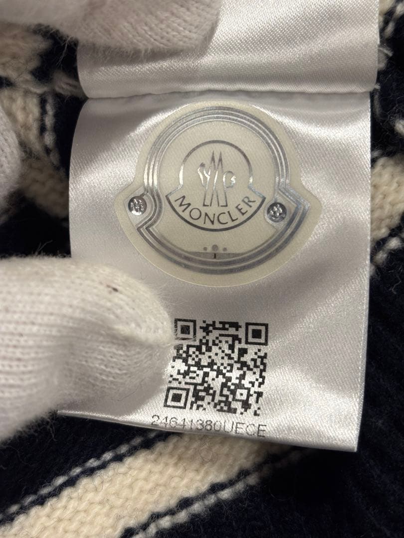 モンクレール　MONCLER ボーダータートルネックニット　ユニセックス