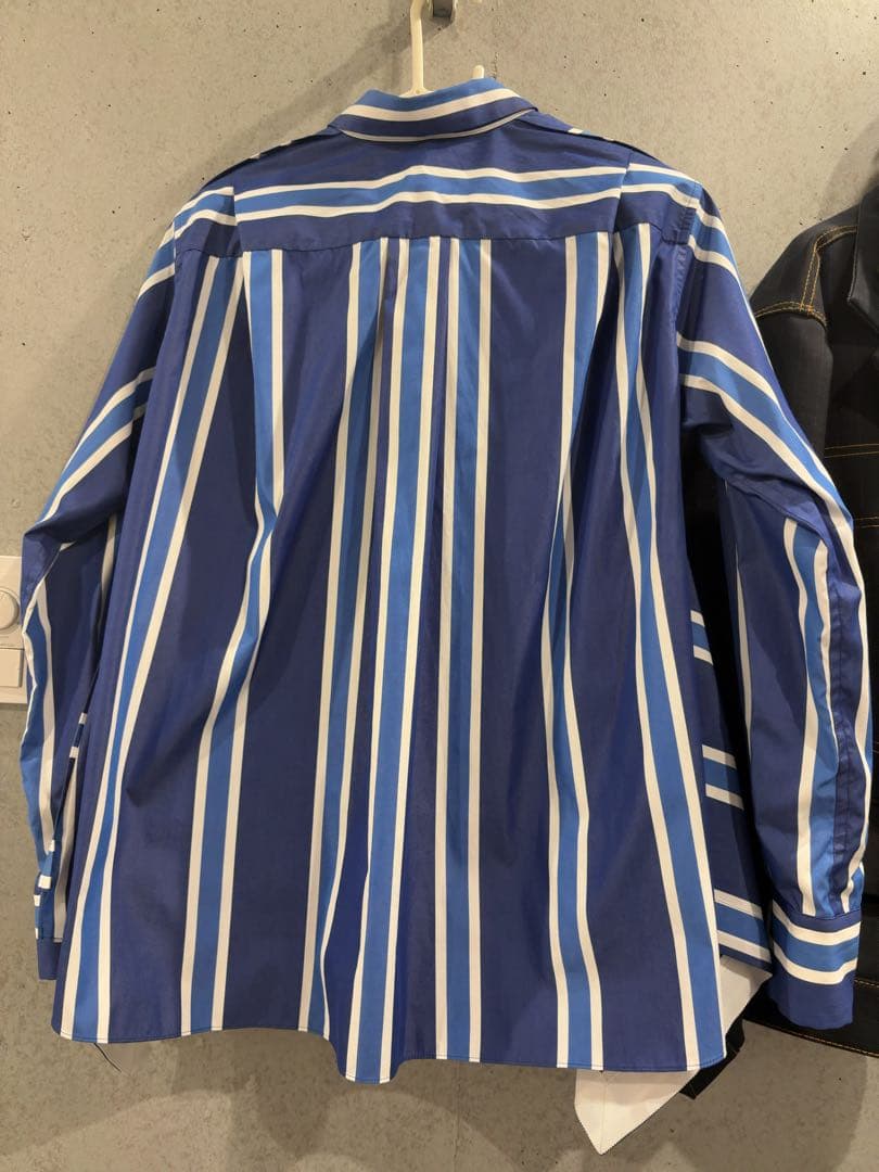 ハッピー　sacai アシンメトリー ストライプシャツ 【美品】