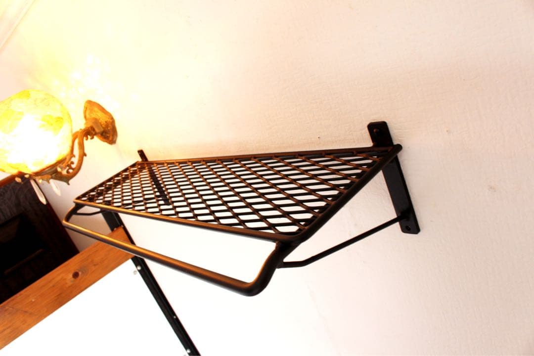 アイアン壁掛けハンガーラック・エキスパンドメタル棚・飾り棚