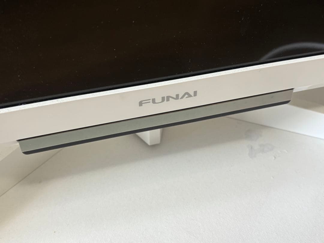 FUNAI 32インチ テレビ FL-32H210W ホワイト　白
