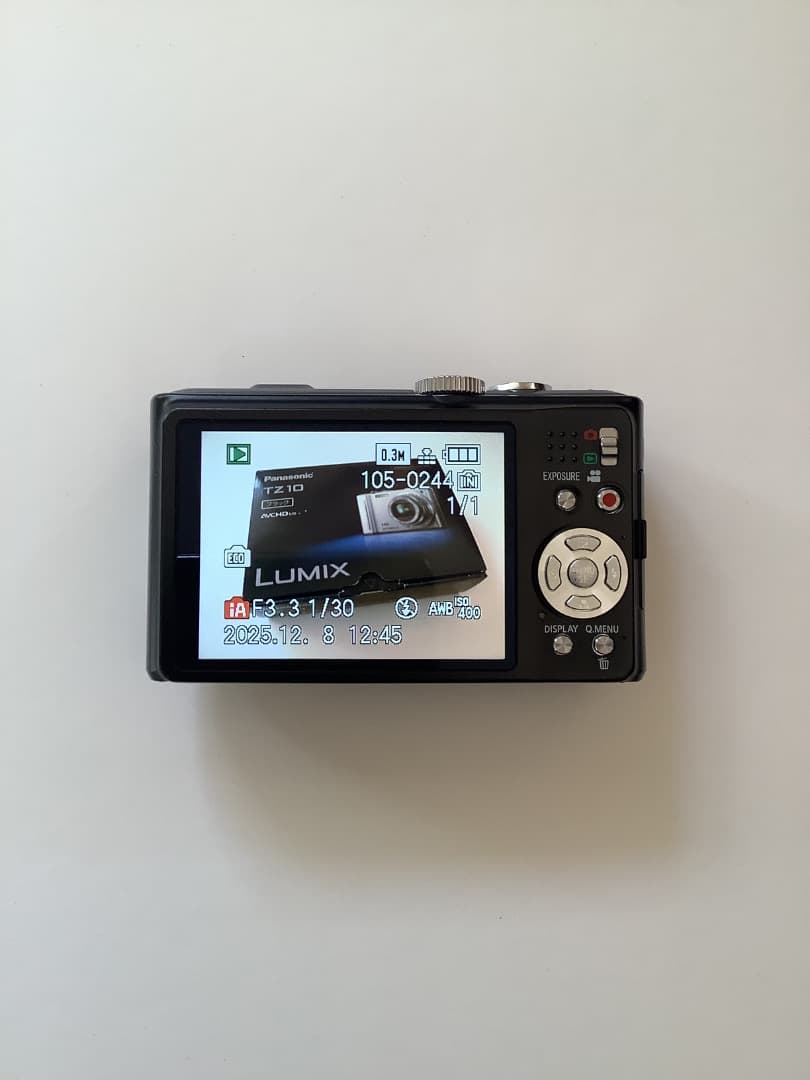 Panasonic Lumix TZ10 コンパクトデジタルカメラ