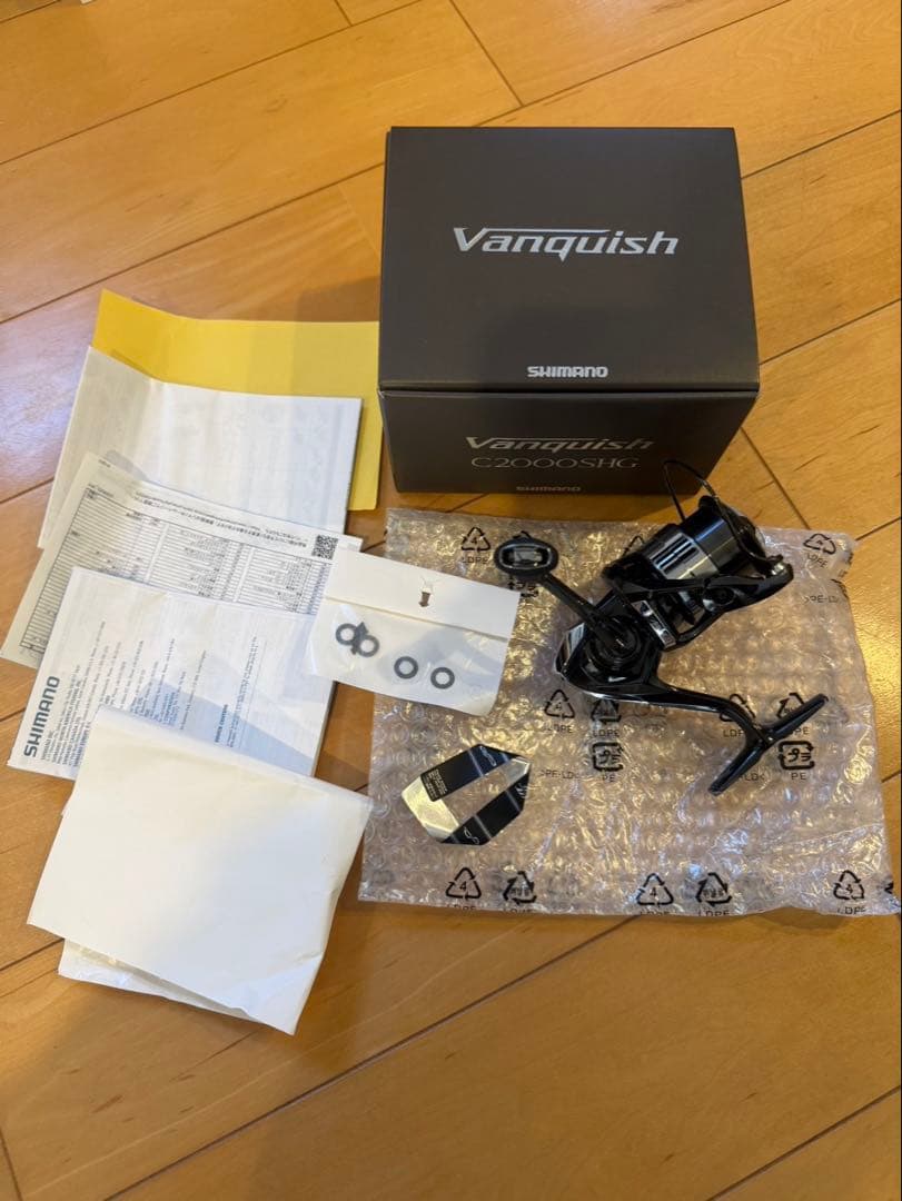 シマノ　SHIMANO 23ヴァンキッシュ　C2000SHG リールカバー付き