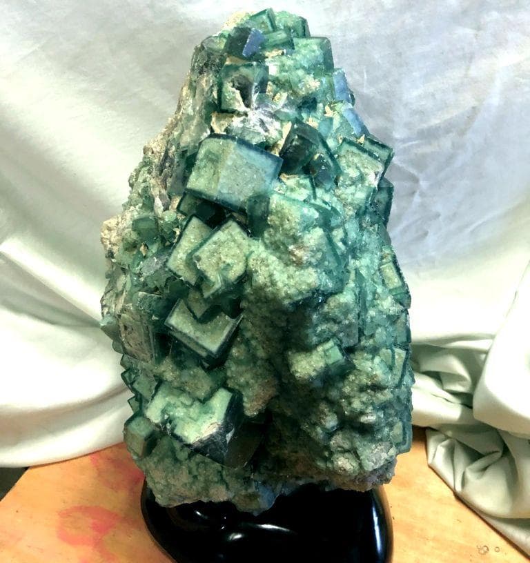 【希少】特大原石　天然石　フローライト　激レア　サイコロ状　インテリア