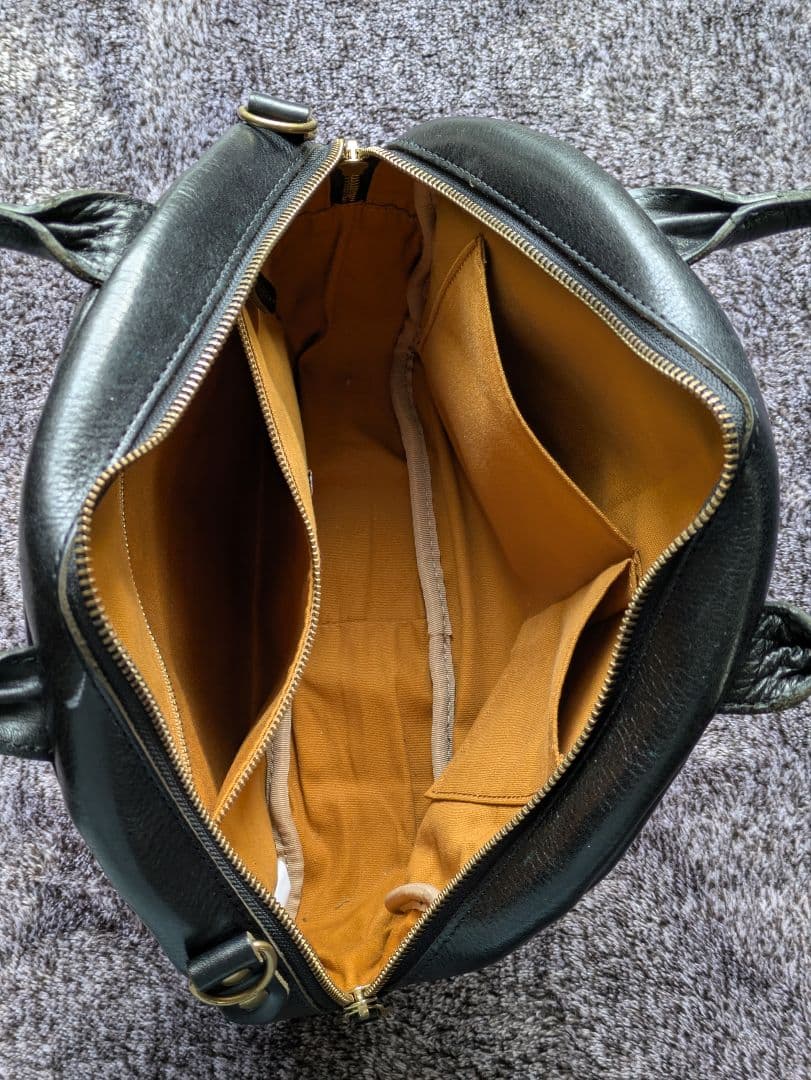 CLEDRAN 　丸型　2WAY ブラック レザー ショルダーバッグ