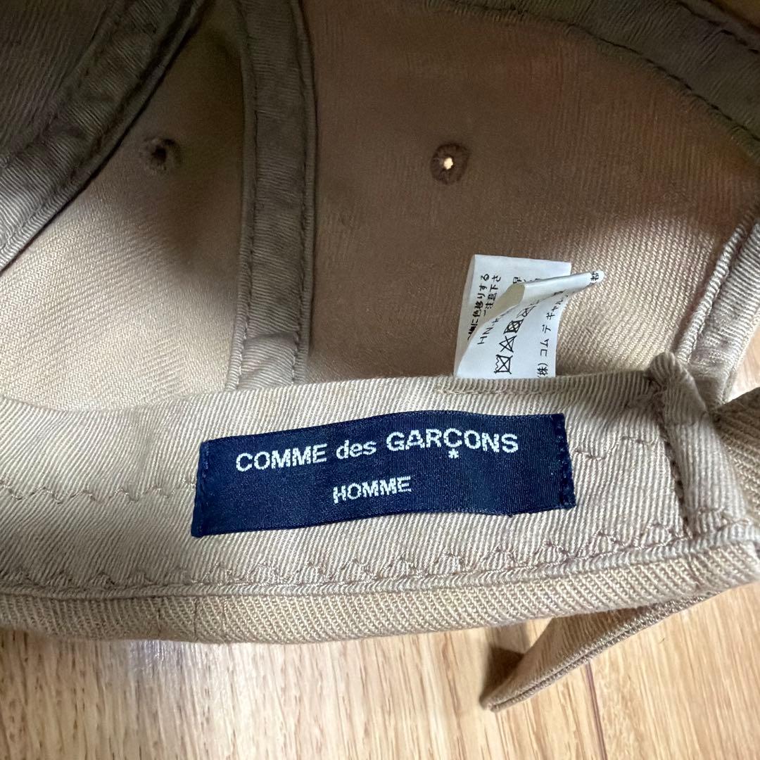 COMME des GARÇONS ベージュキャップ