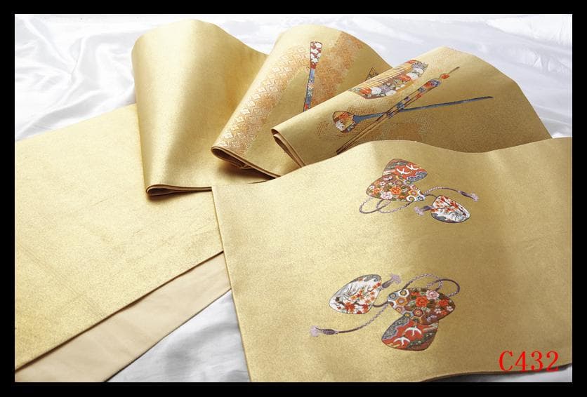 C432厳選西陣　金泥箔　本金箔　名品シリーズ櫛と笄　太鼓柄高級正絹美術袋帯