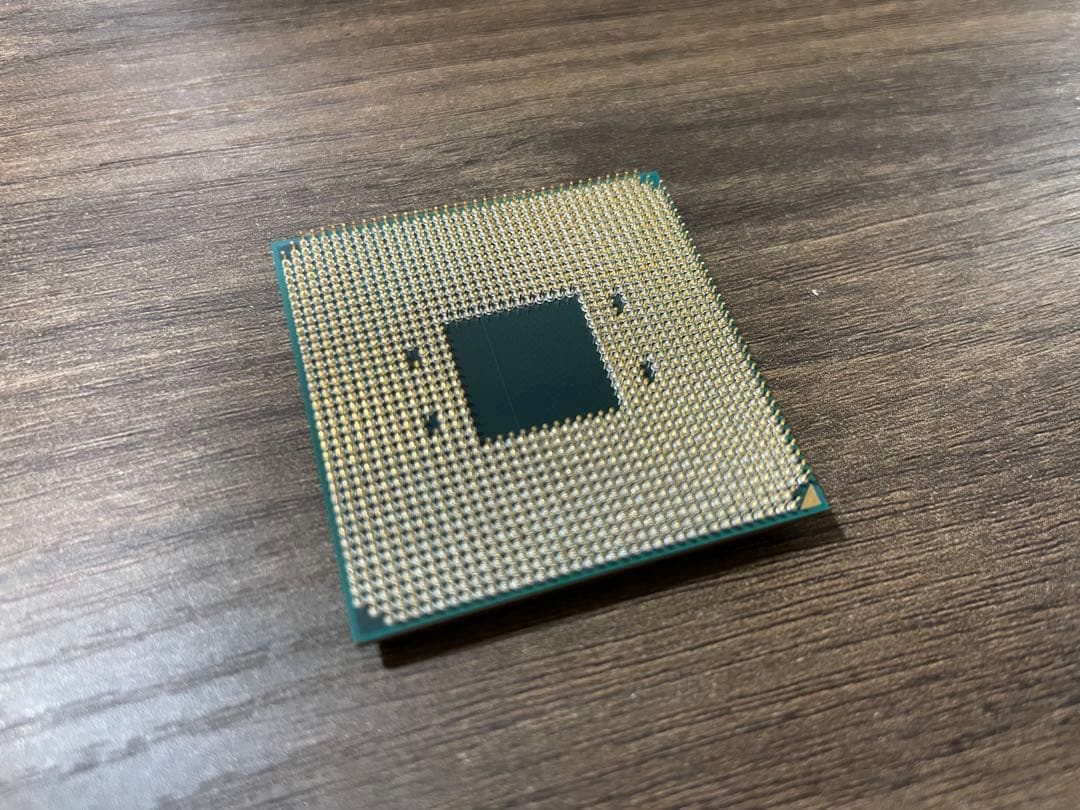 AMD Ryzen 7 3700X CPU + クーラー