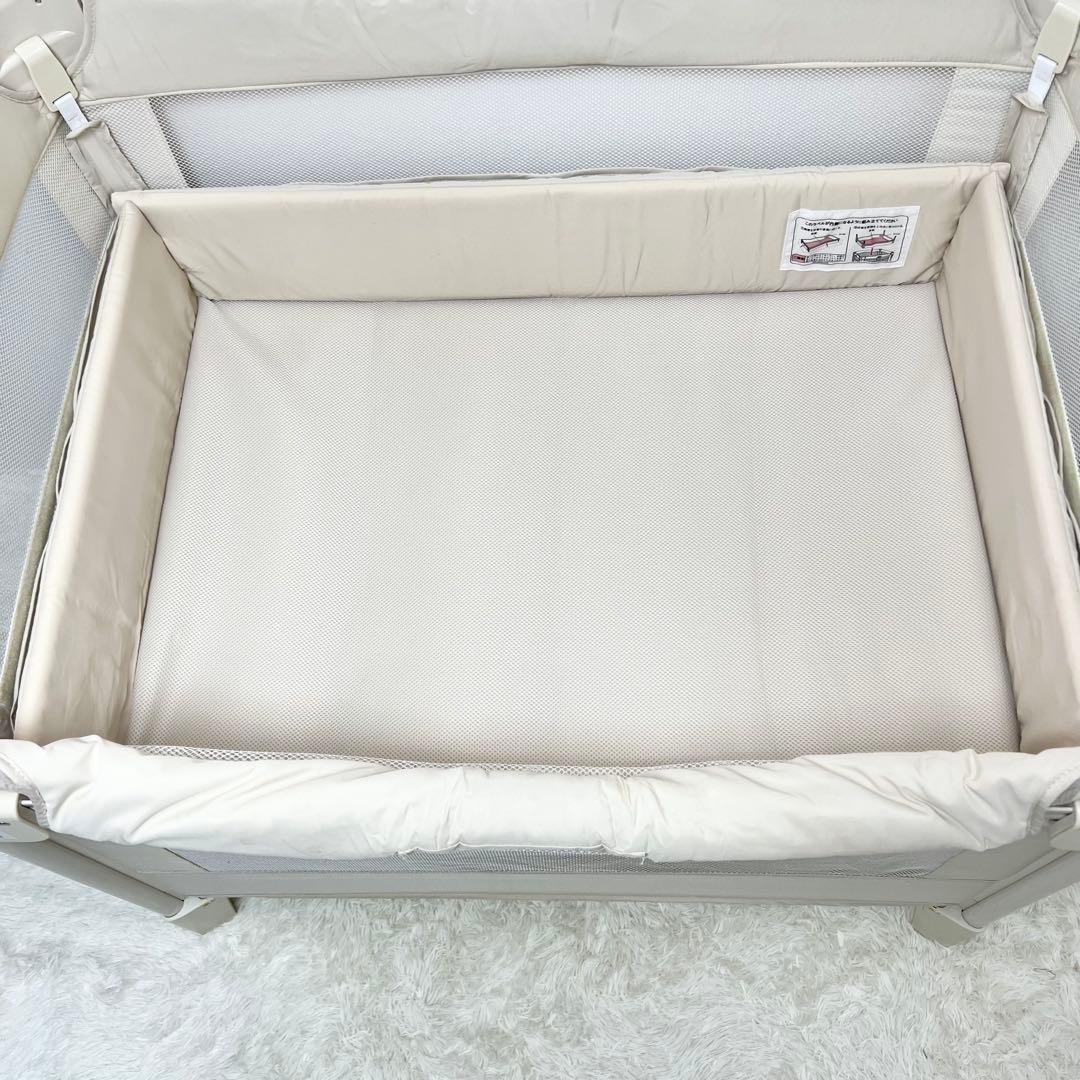 美品 Aprica ココネルエアー ベビーベッド 折りたたみ ミルクホワイト