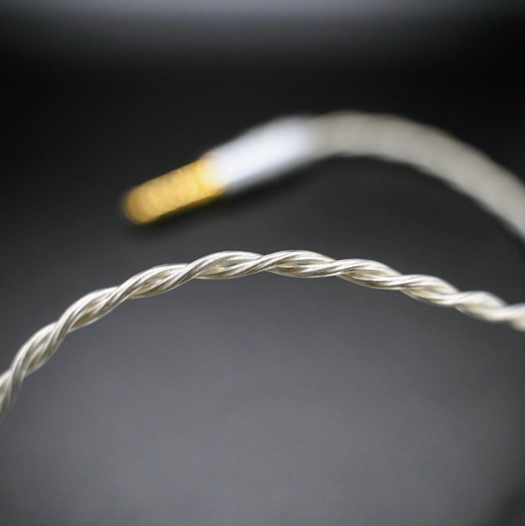 最高峰グレード 7N超冷凍製単結晶銅銀メッキケーブル IE500/4.4mmL字