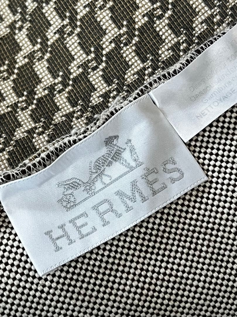 エルメス　シュヴァルピクセル　40cm クッションカバー