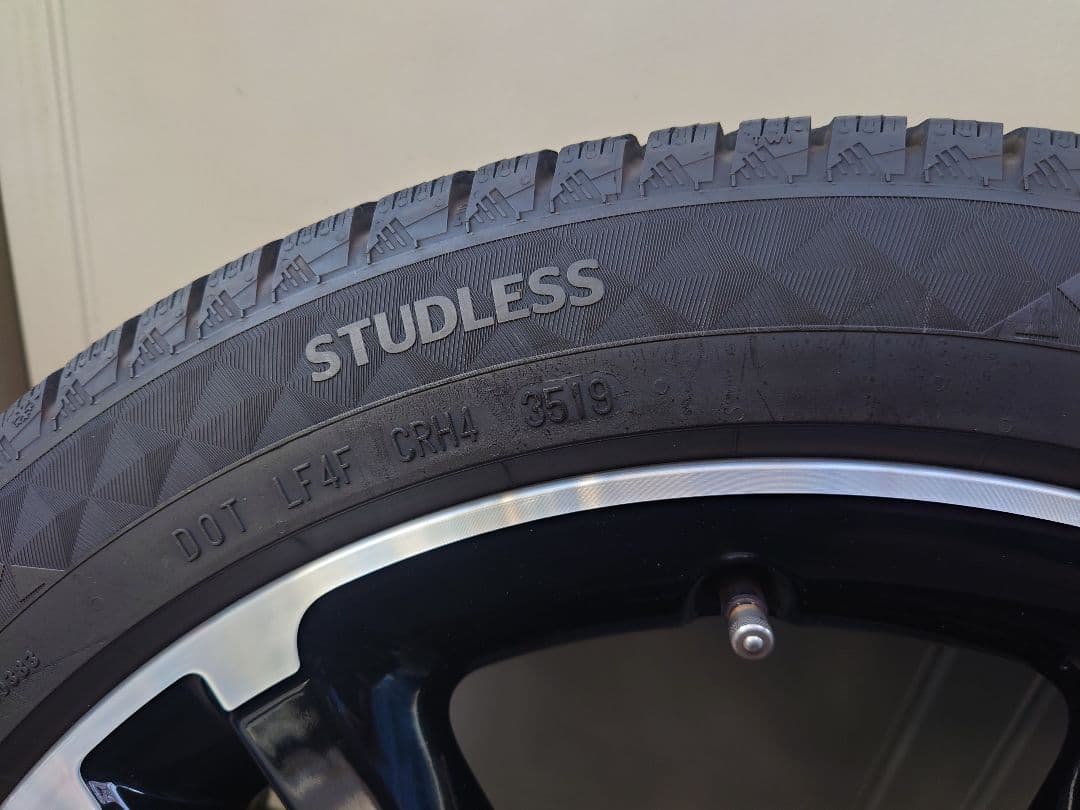 w177 スタッドレス　オマケ付き　発送も対応致します。 引取りなどは10万にて