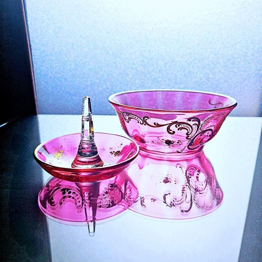 赤金彩オールドバカラ ルイ15世様式のリングホルダー 19世紀