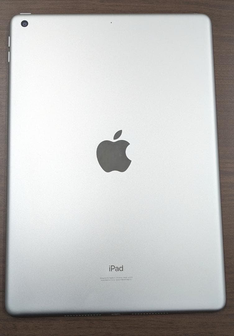 【正常動作品】iPad 第8世代 32GBシルバー WiFi MYLA2J/A