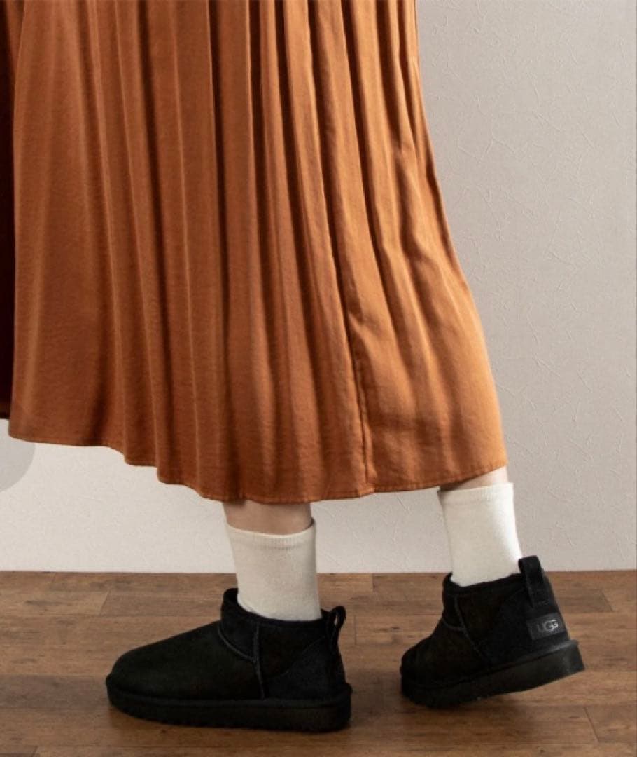 UGG クラシック ウルトラミニ ブラックムートンブーツ 25cm