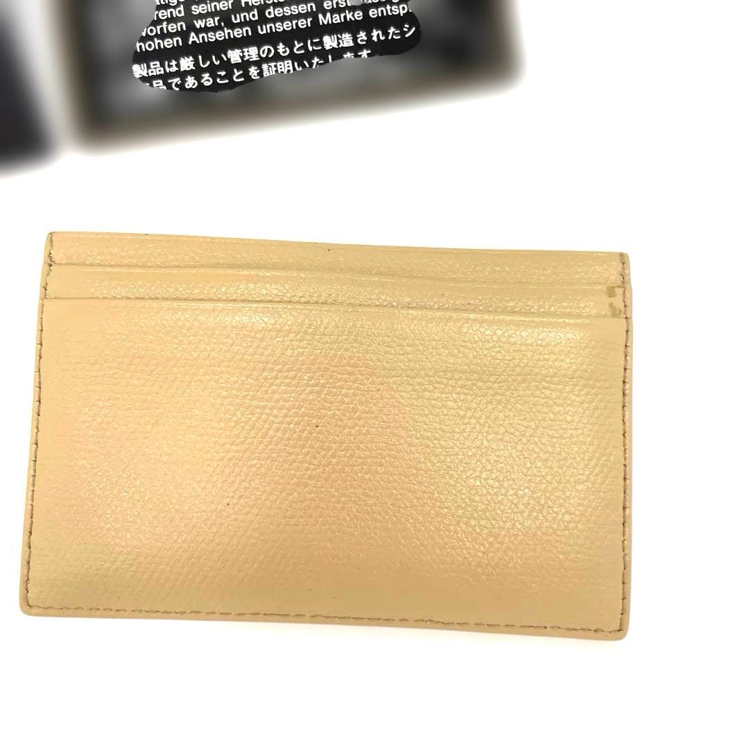 CHANEL シャネル　レザー　ココボタン　カードケース　名刺入れ　ベージュ系