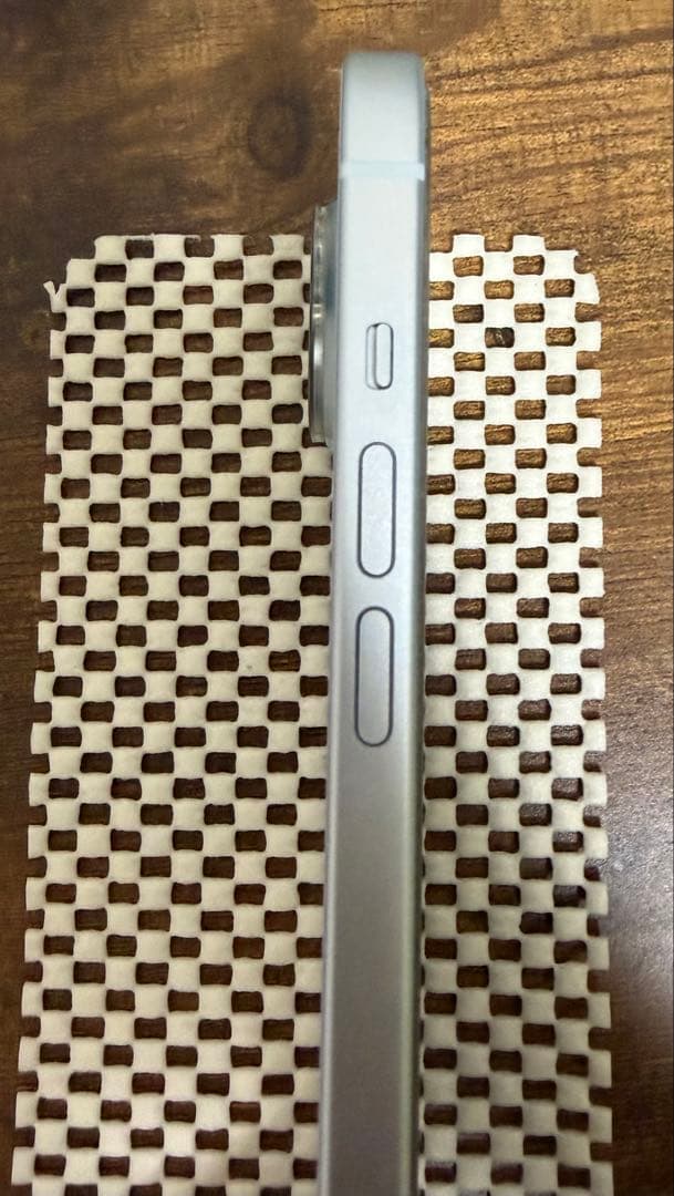 iPhone15 ブルー 128GB