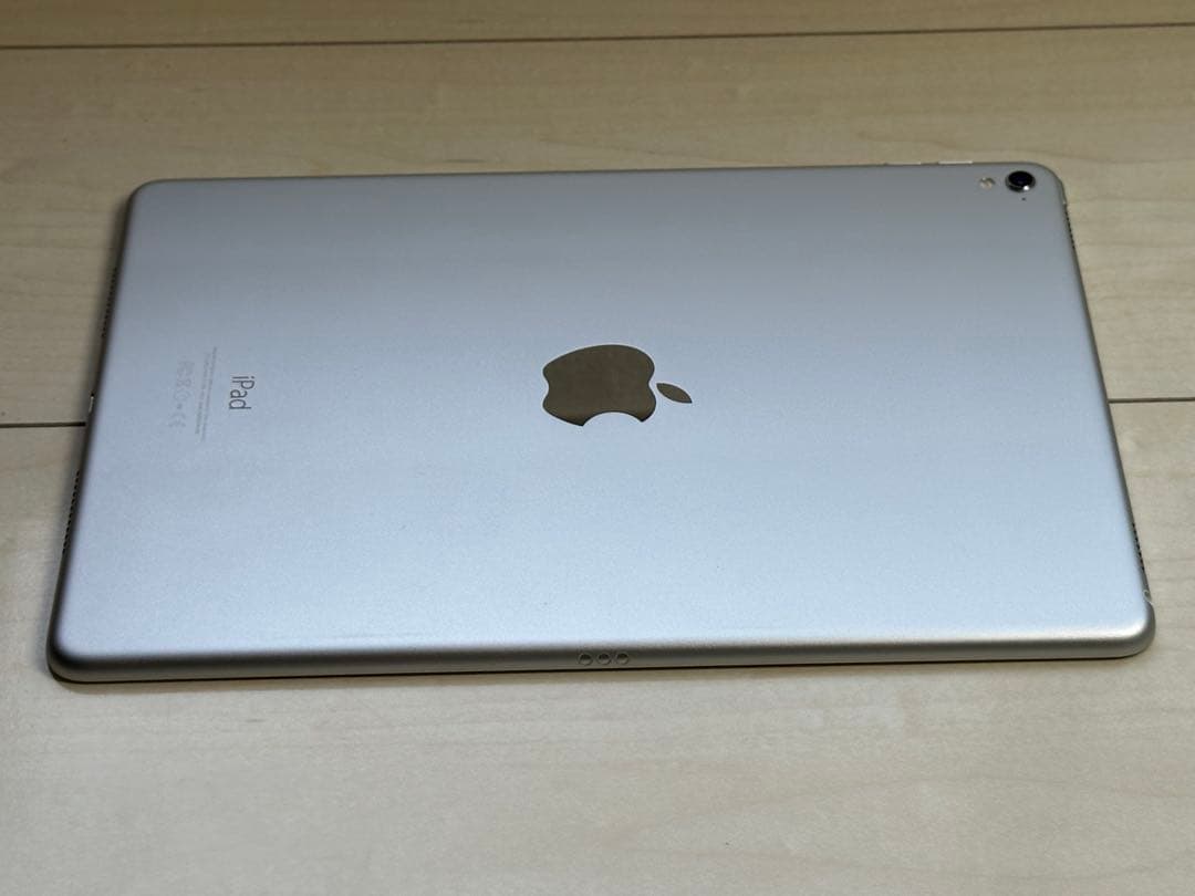 Apple iPad Pro 9.7インチ 32GB シルバー Wi-Fiモデル