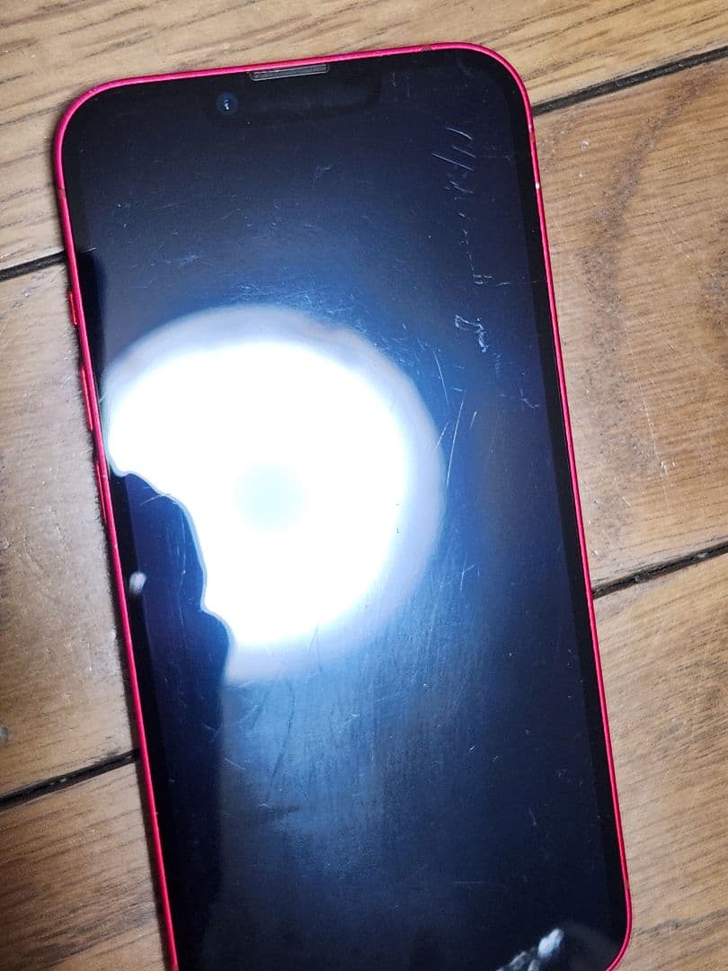 まーです。iphone 14 128GB レッド　訳あり