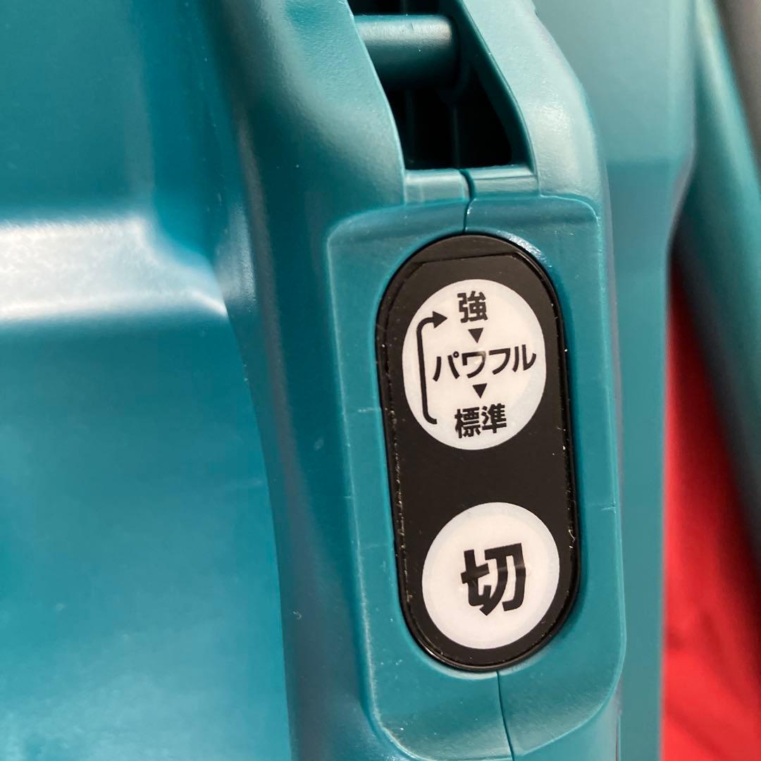 Makita ハンディクリーナー　CL184D ケース付き