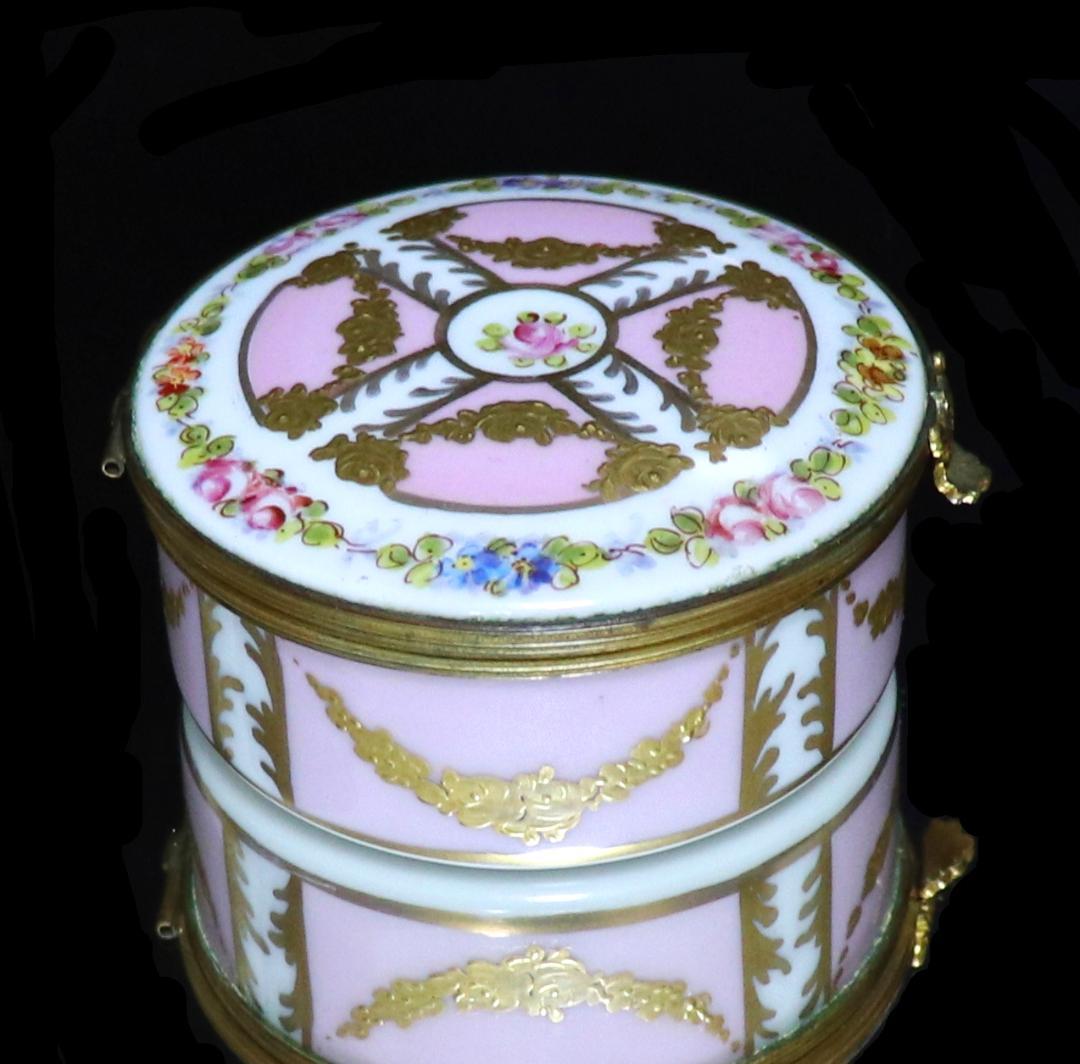 オールド・バカラ 美術館級 金彩エナメル薔薇文ブロンズオパーリンクリスタル製蓋物