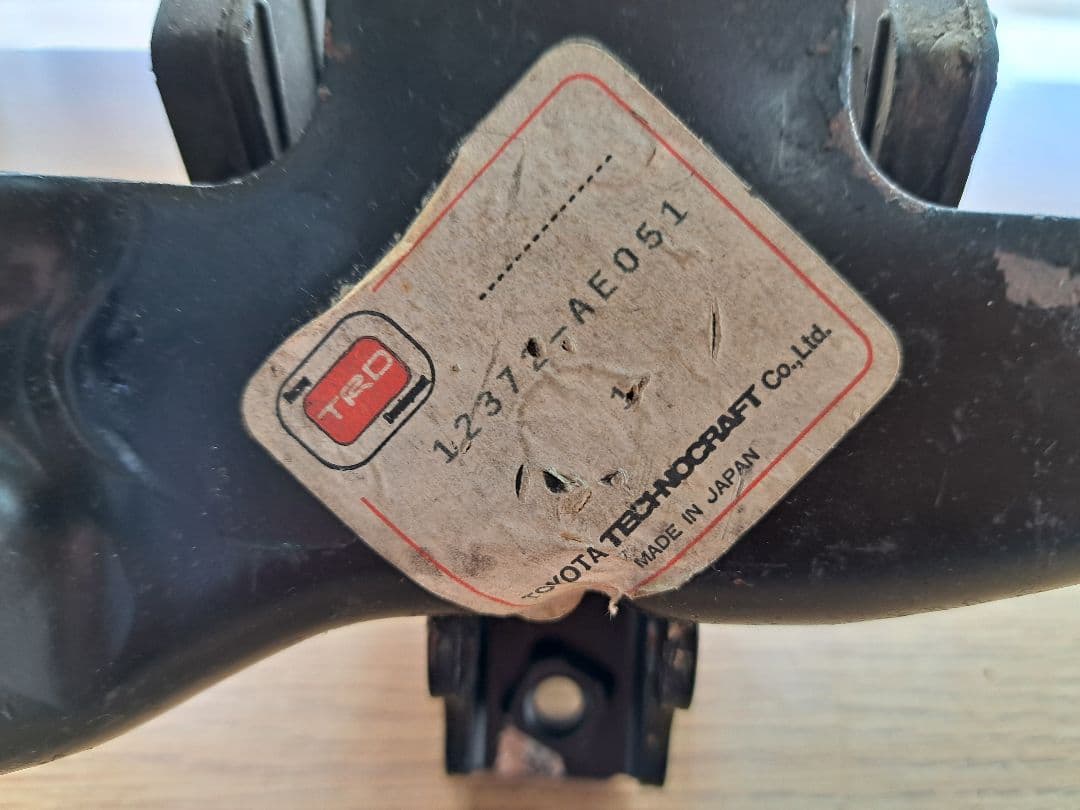 TRD強化エンジンマウント 4AGEU(5バルブ)用中古品 左右セット