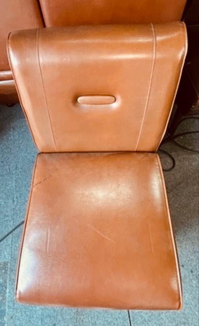 中古美品 シングル品本革業務ソファー 光製作所 8個セット