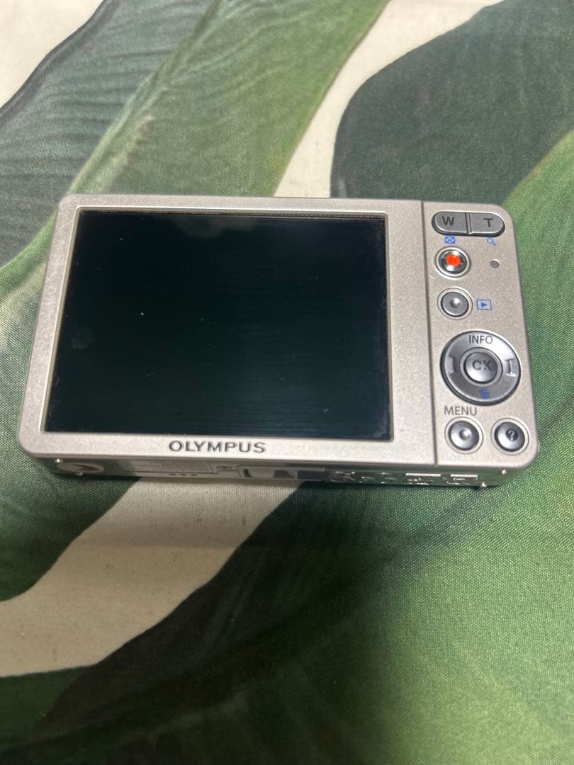 OLYMPUS VG-120 コンパクトデジタルカメラ