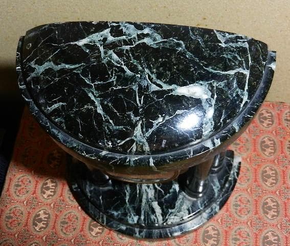 アンティークねじ巻き振り子式大理石置時計（精工舎、Ｈ３２ｃｍ、Ｗ８ｋｇ）