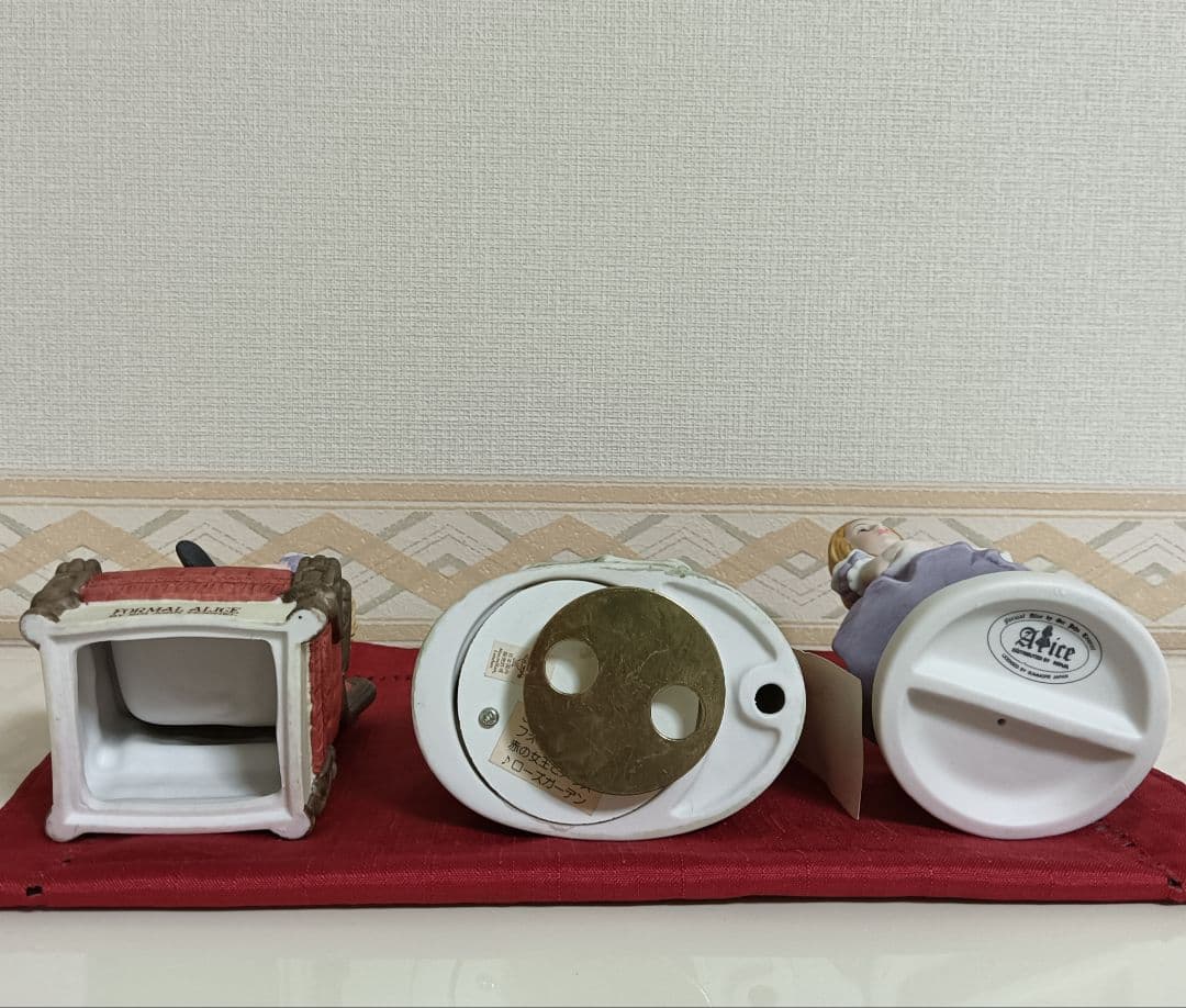 【希少品】不思議の国のアリス　陶器製フィギュア＆オルゴール　5品
