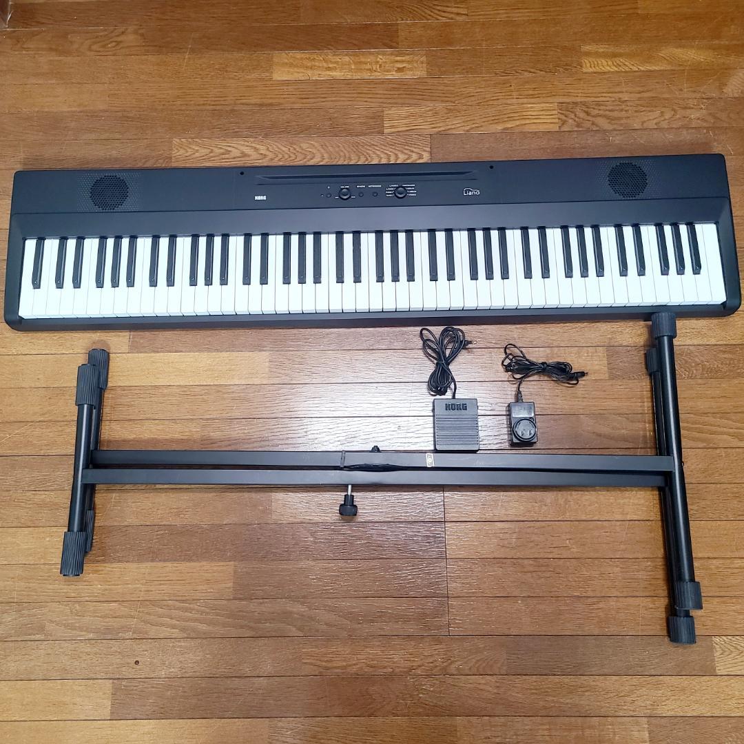 電子ピアノKORG Liano L1 88鍵 黒　ペダル スタンド付き