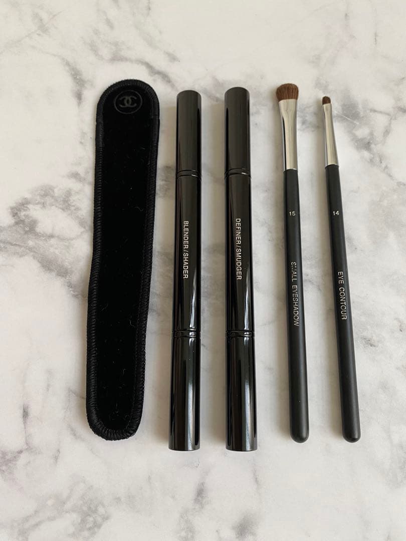 CHANEL 天然毛　パンソーデュオ　アイシャドウブラシ　4本セット　シャネル